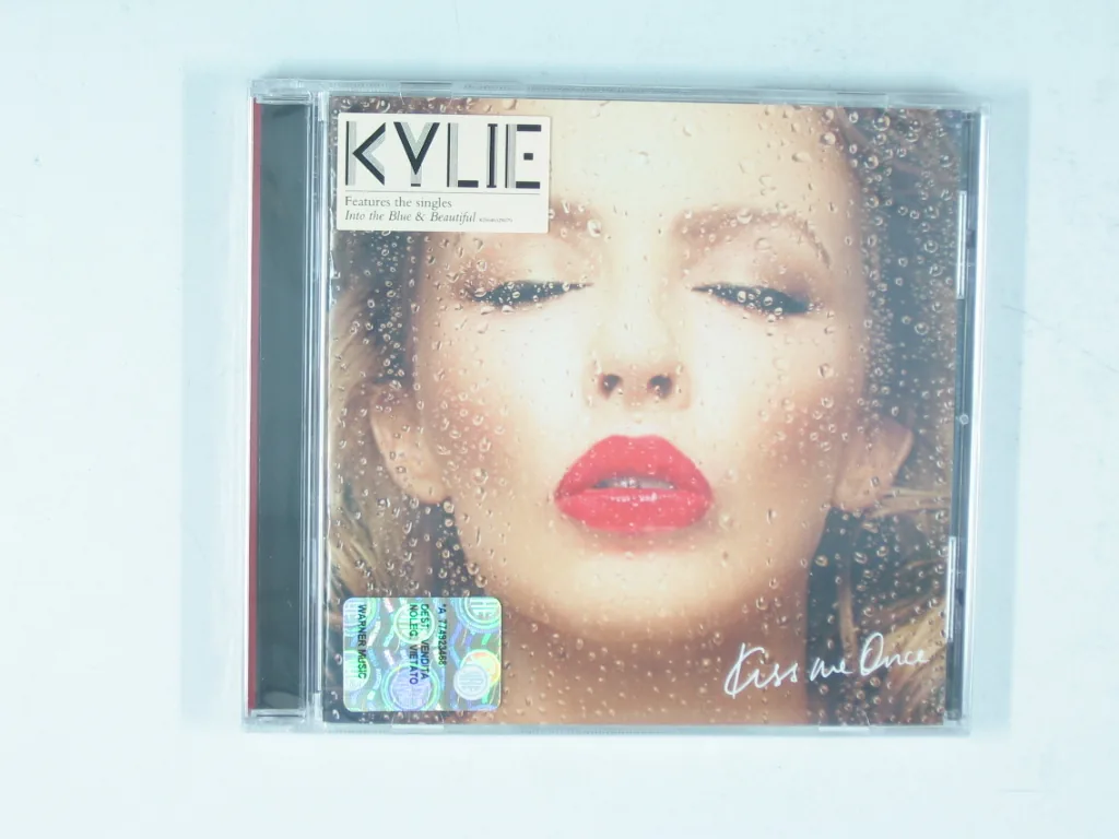 Copertina di Kiss Me Once