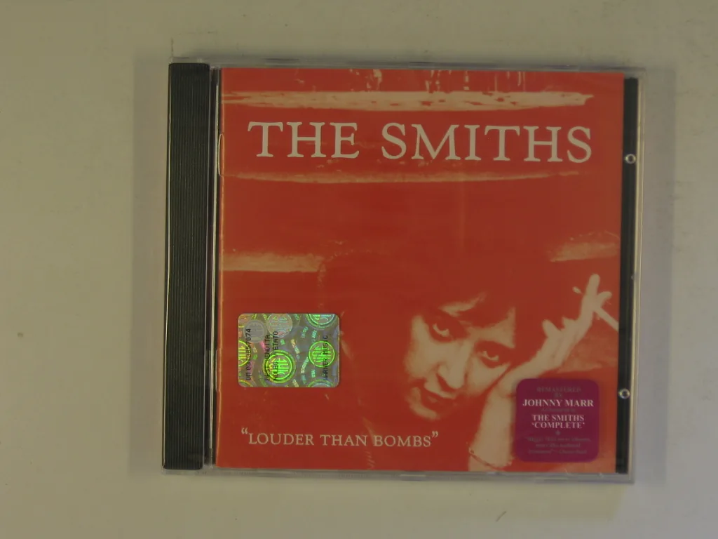 Copertina di "Louder Than Bombs