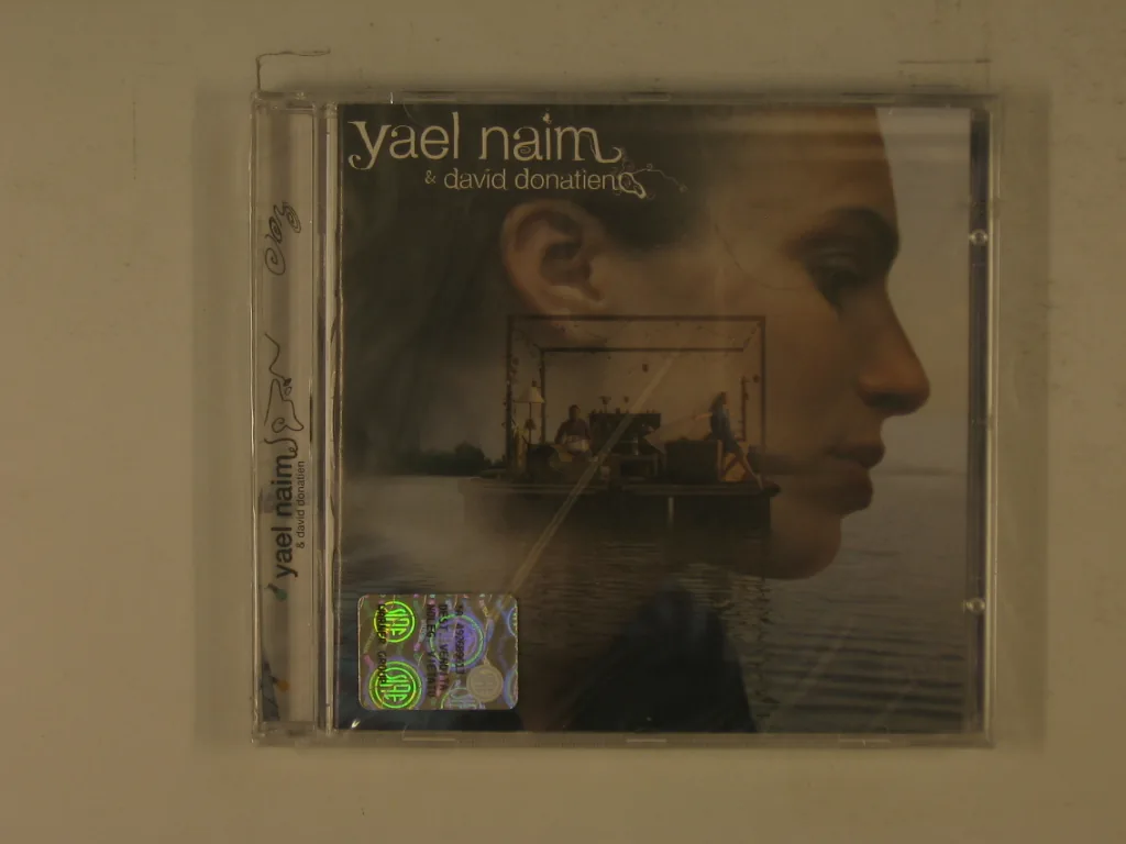Copertina di Yael Naim