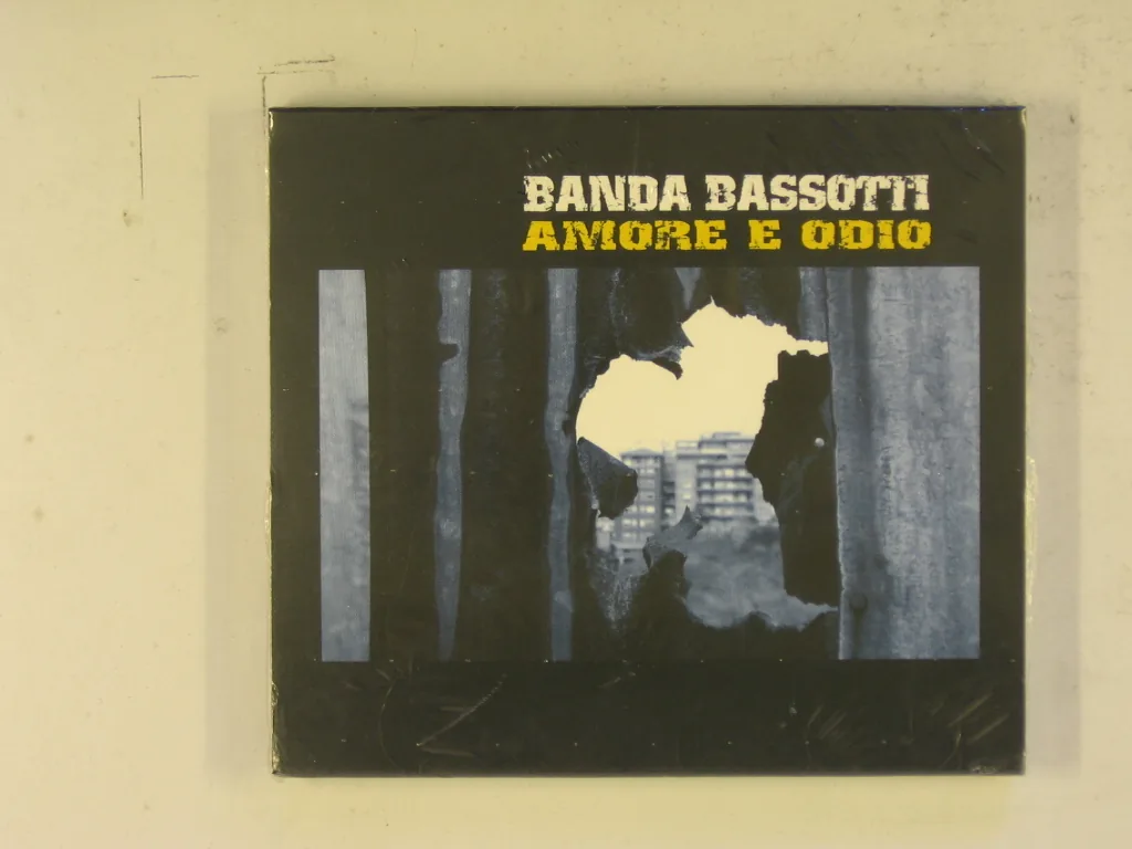 Copertina di Amore E Odio