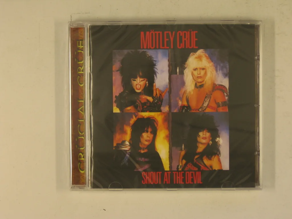 Copertina di Shout At The Devil
