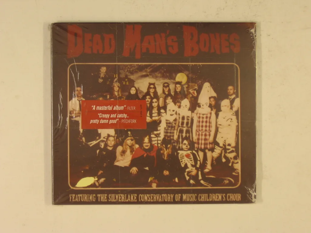 Copertina di Dead Man'S Bones