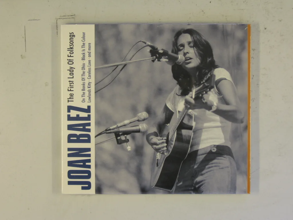Copertina di The First Lady Of Folksongs