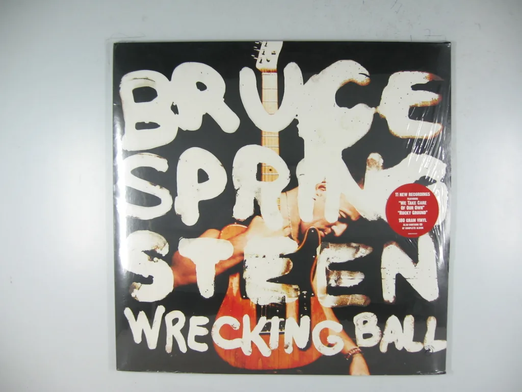 Copertina di Wrecking Ball