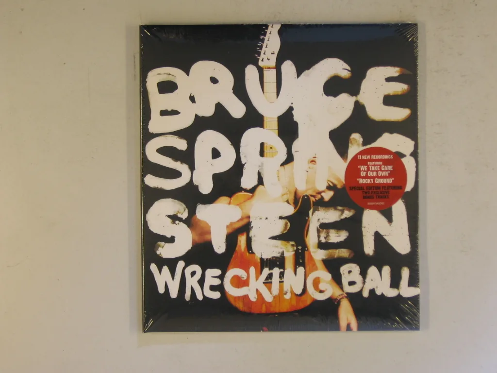 Copertina di Wrecking Ball