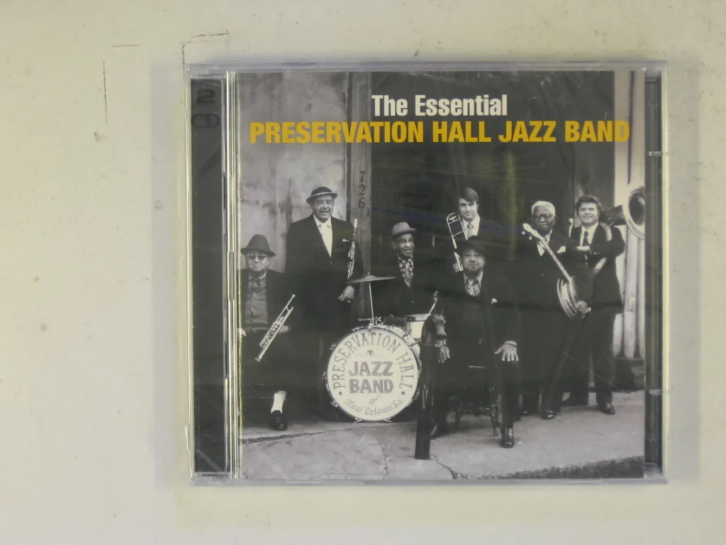 Copertina di The Essential