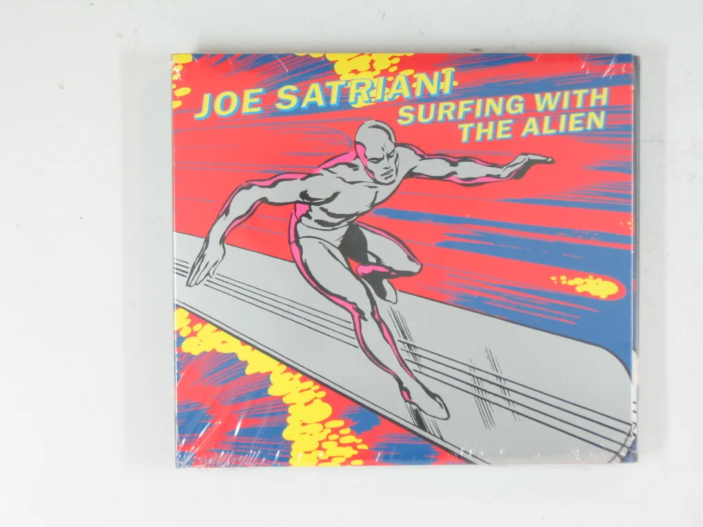 Copertina di Surfing With The Alien