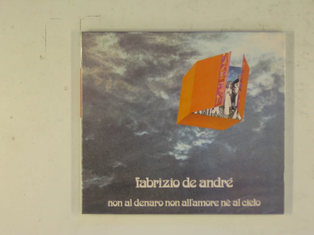 Copertina di Non Al Denaro Non All'Amore Ne' Al Cielo