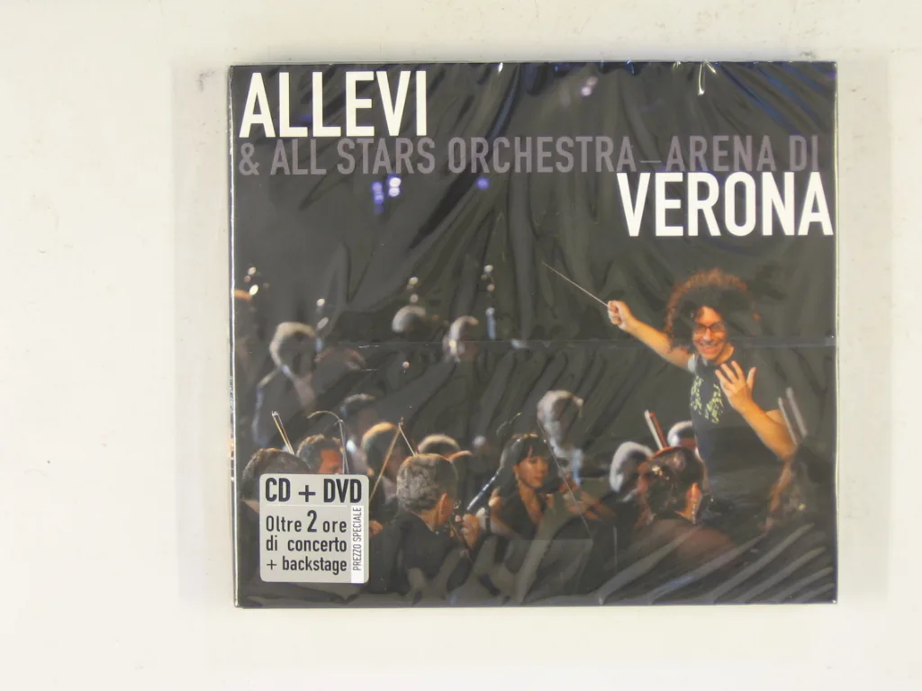 Copertina di Arena Verona