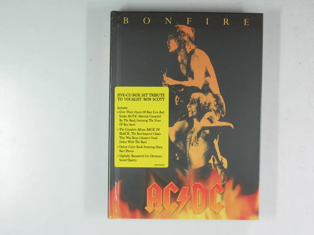 Copertina di Bonfire