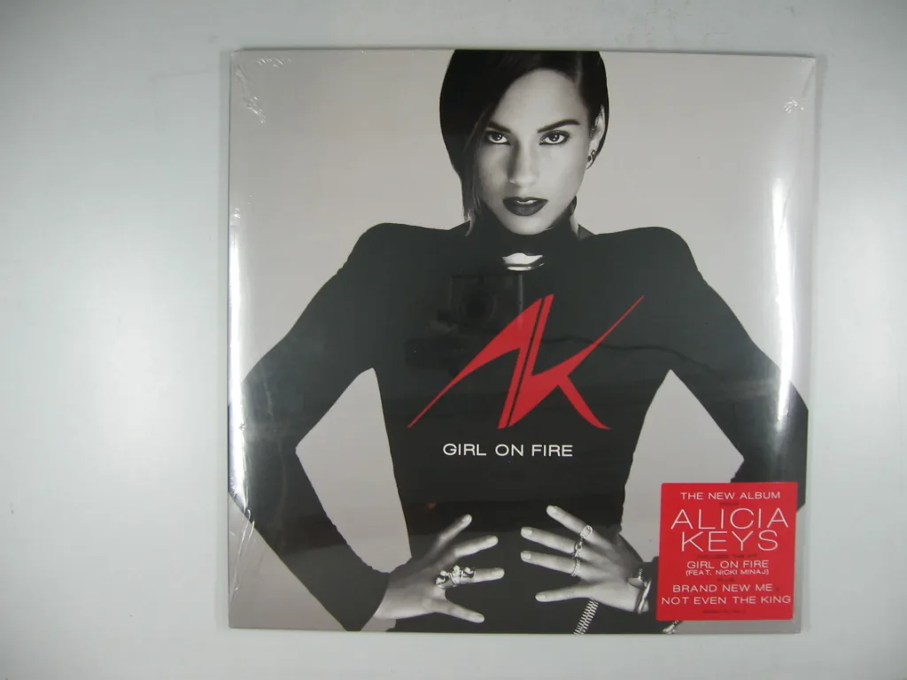 Copertina di Girl On Fire