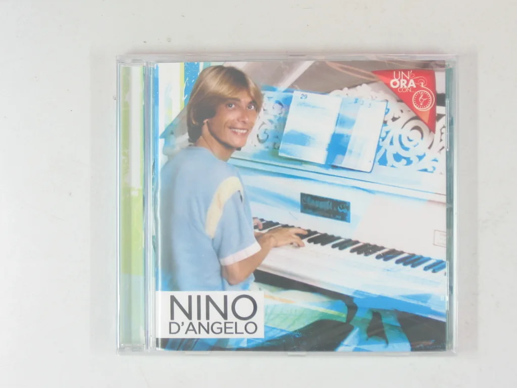 Copertina di Un'Ora Con