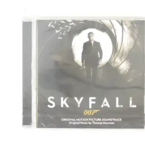 Copertina di Skyfall