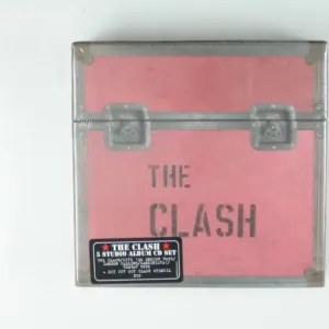 Copertina di The Clash