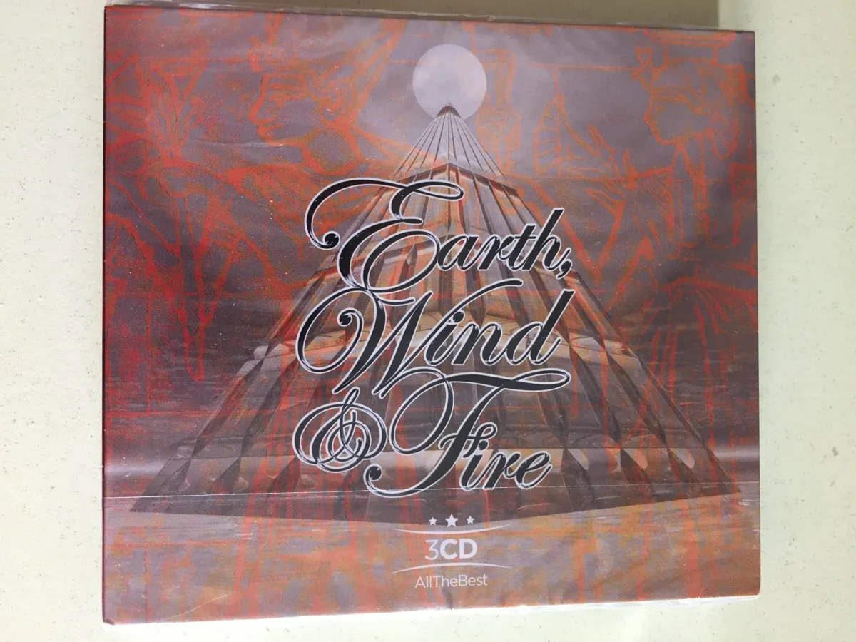 Copertina di Earth, Wind & Fire