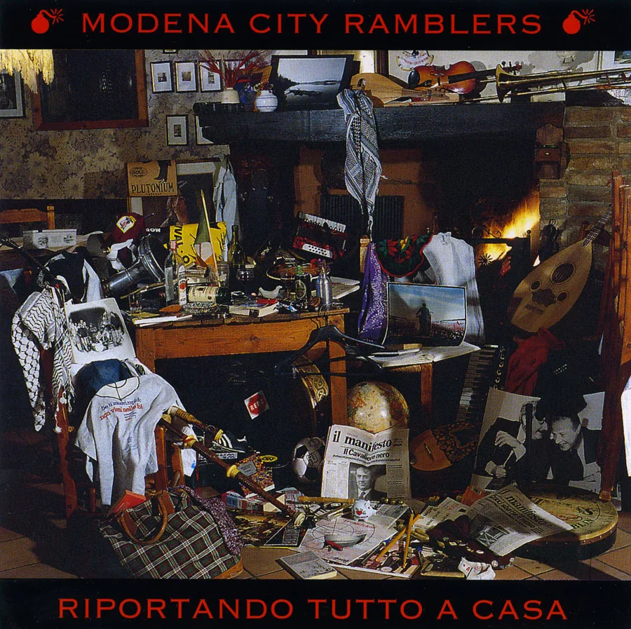Copertina di Riportando Tutto A Casa