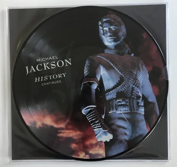 Copertina di History Continues
