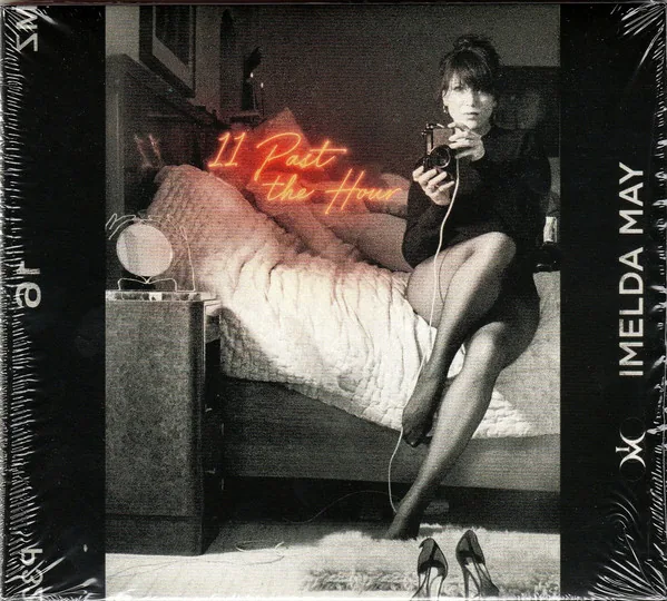 Copertina di 11 Past The Hour