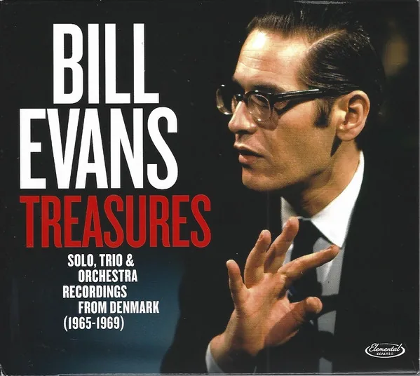 Copertina di Treasures