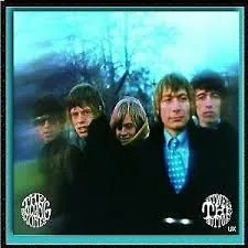 Copertina di Between The Buttons